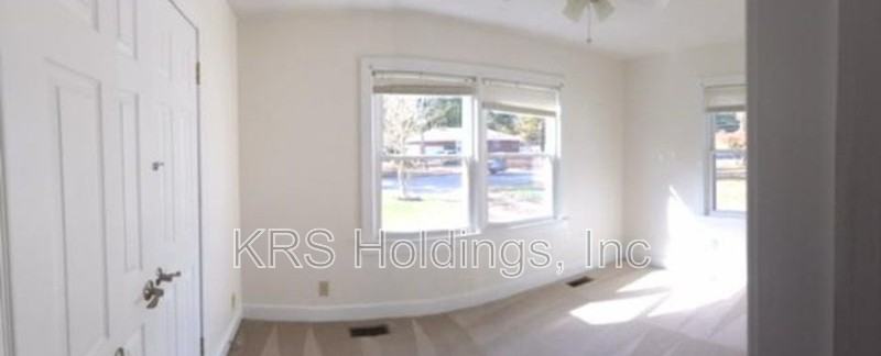 14 Curtis Dr - Photo 4 of 7