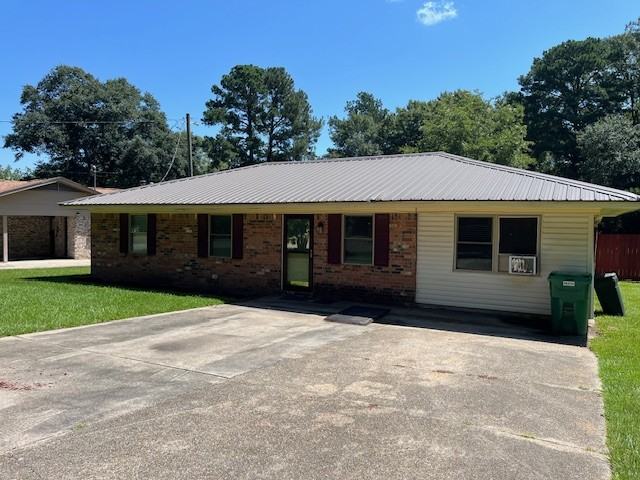 3004 Glendale Ave - Photo 2 of 5