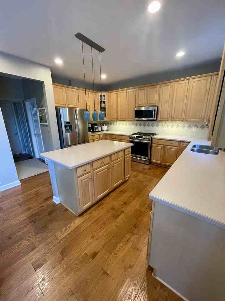 4207 Talon Dr - Photo 3 of 29