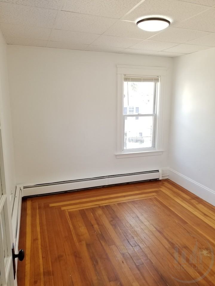 59 Sweet Ave - Photo 4 of 9