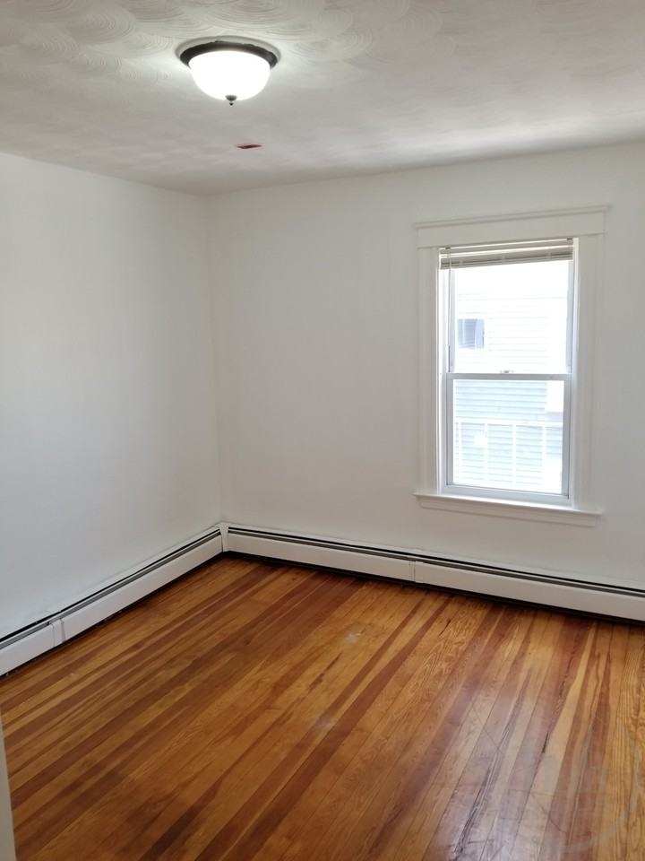 59 Sweet Ave - Photo 5 of 9
