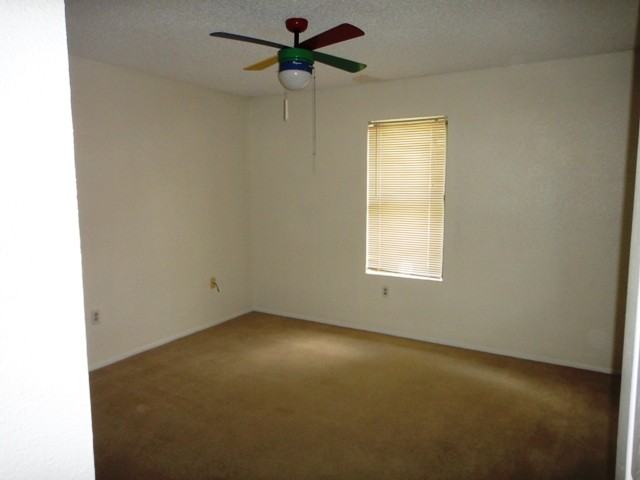 505 Austin St - Photo 6 of 19