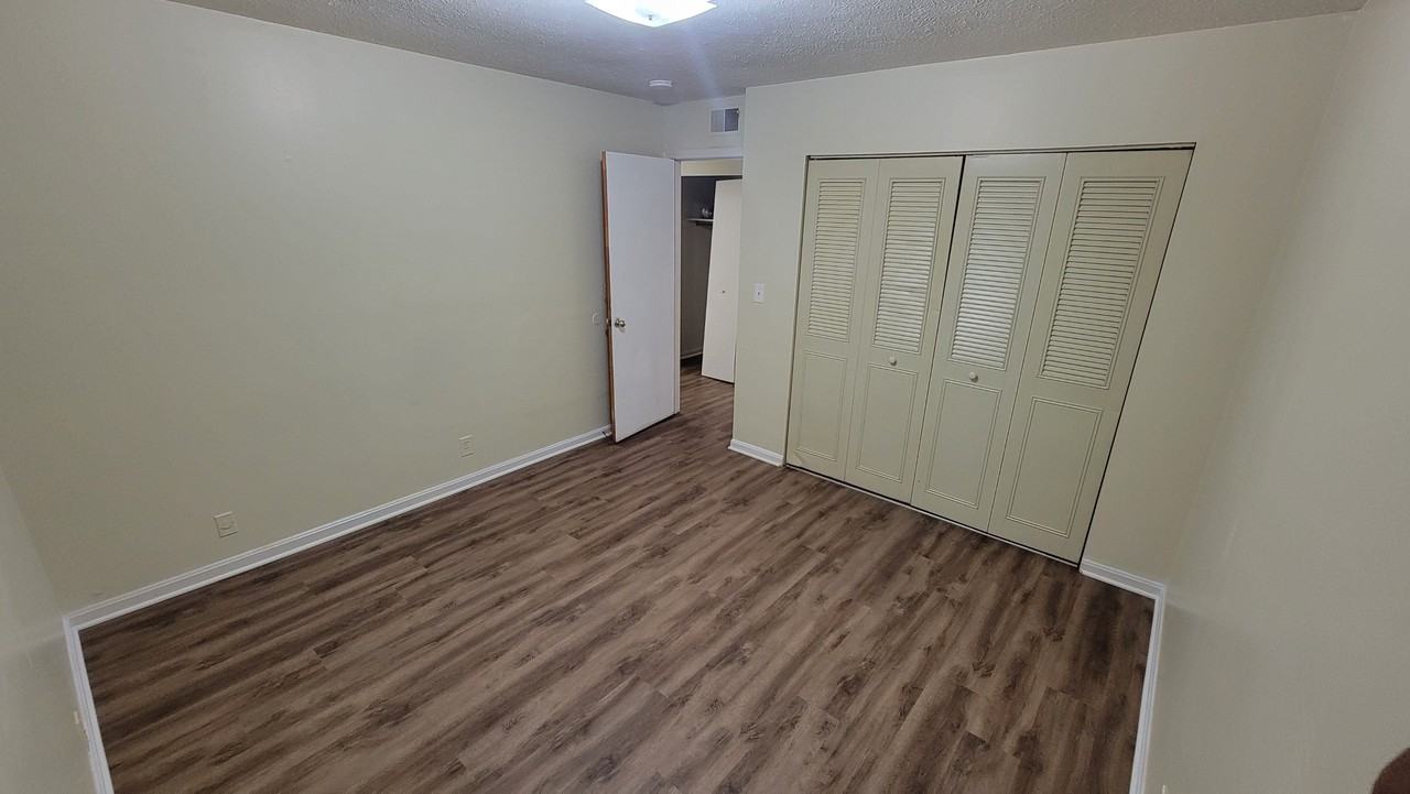 4224 Glen Hill Manor Dr - Photo 2 of 9