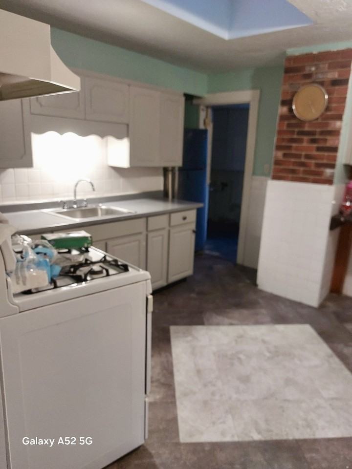31 Dell Ave #2 - Photo 2 of 15