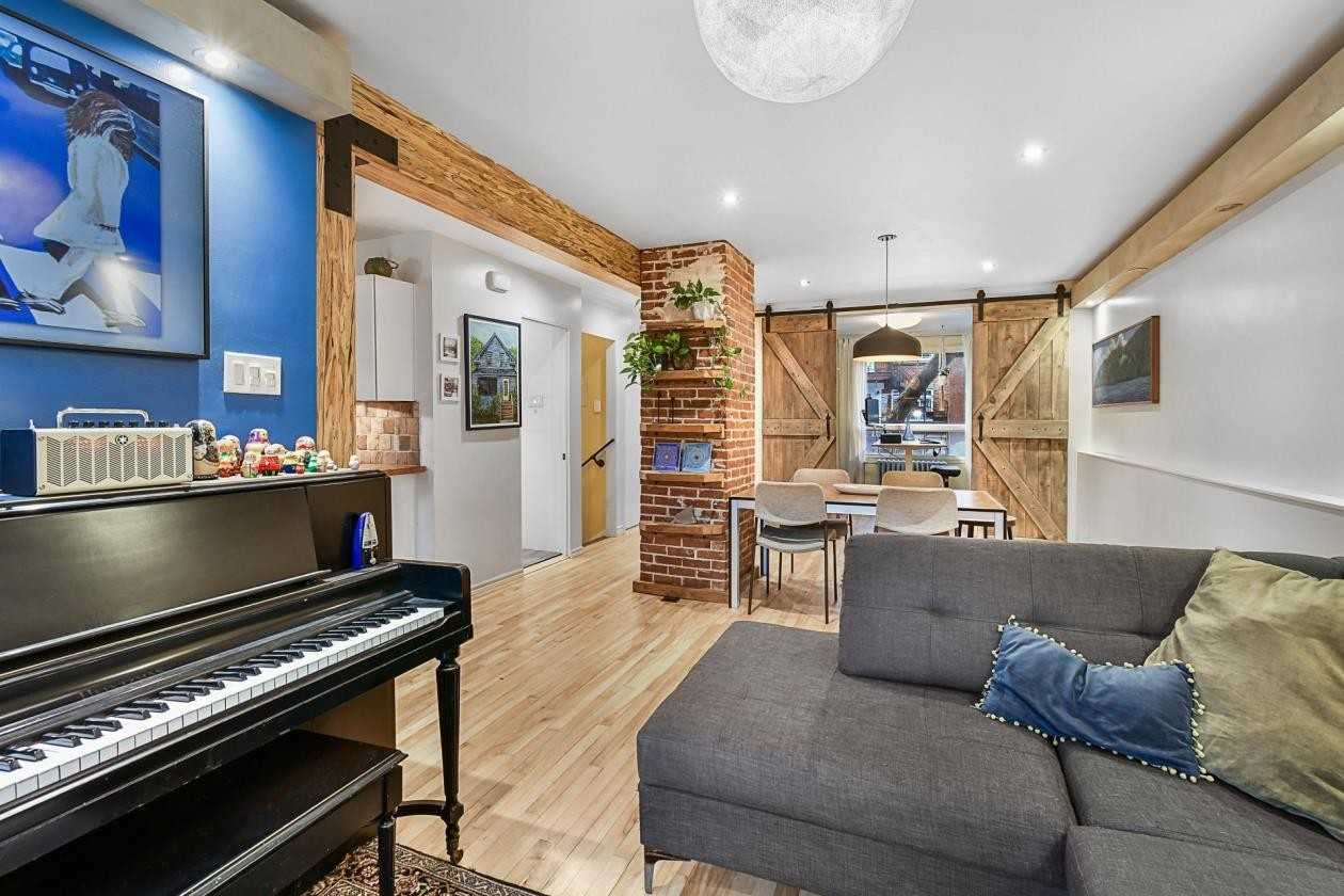 5790 5e Avenue - Photo 3 of 16