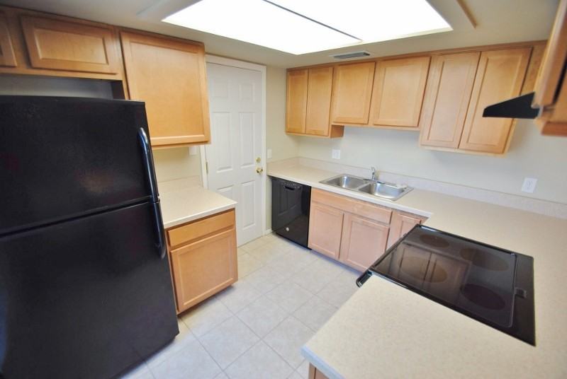 608 Fruitwood Ave - Photo 2 of 10