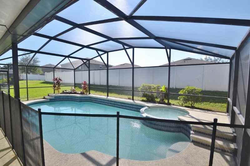 103 Wilson Bay Ct - Photo 2 of 13