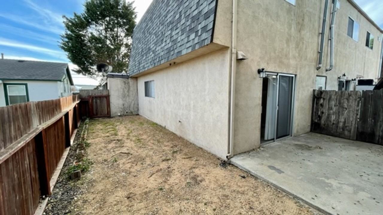 992 Fair Oaks Ave - Photo 7 of 15