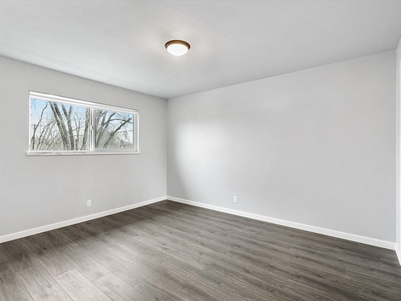 1572 Lander Street #1572 - Photo 7 of 10