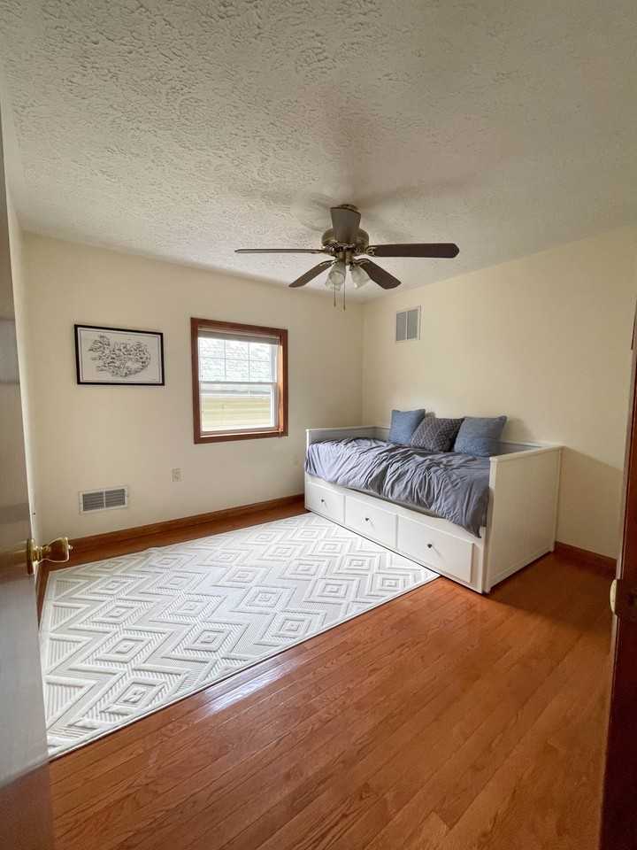 724 Marion Street #724 - Photo 6 of 13