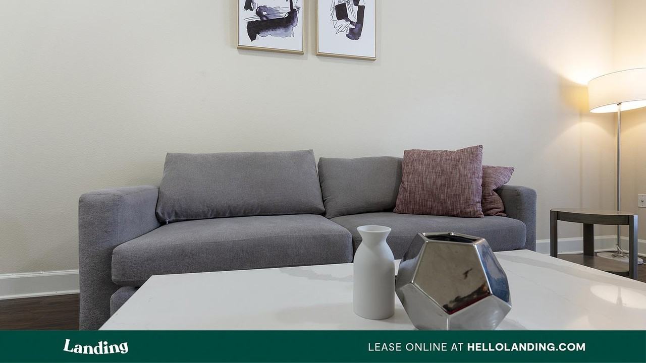 2745 Westpointe Dr - Photo 2 of 50