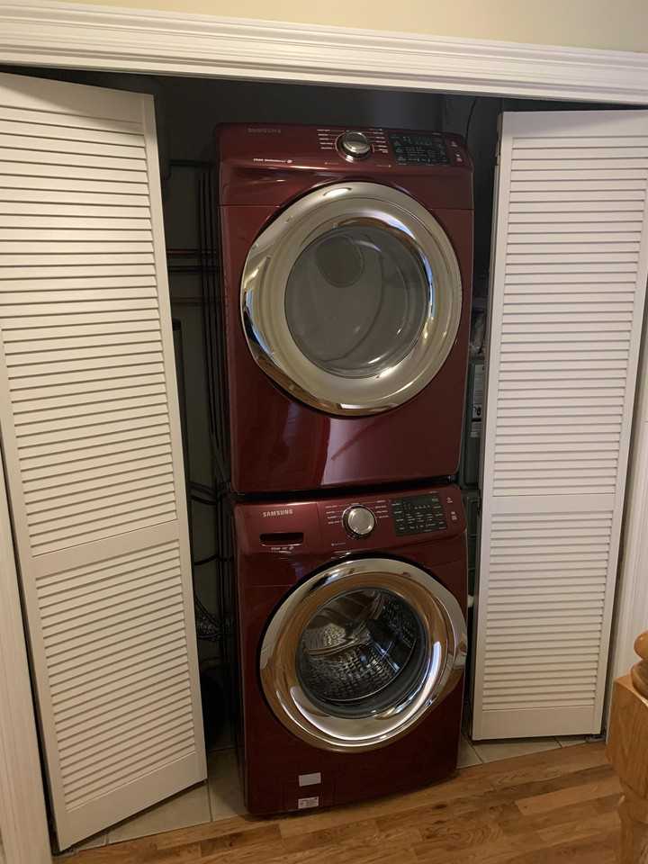 100 Downing St #1 - Photo 2 of 19