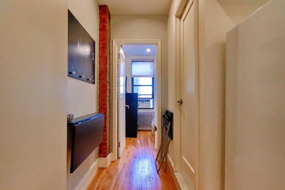 23 Jones St #16 - Photo 2 of 9