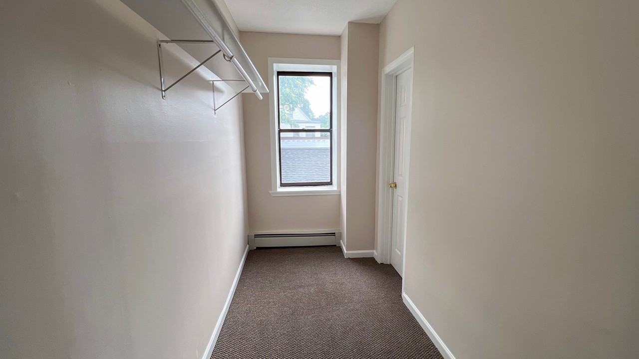 26 Congress St / Luca Investments LLC - Photo 5 of 26