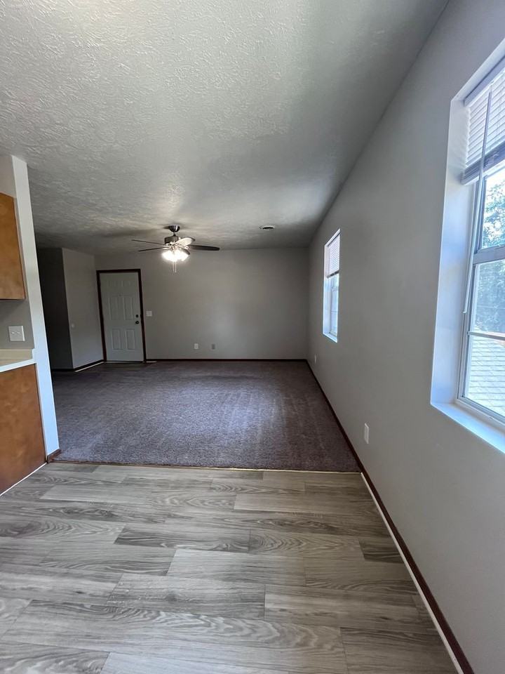 Maryland School Apartments - Photo 2 of 26