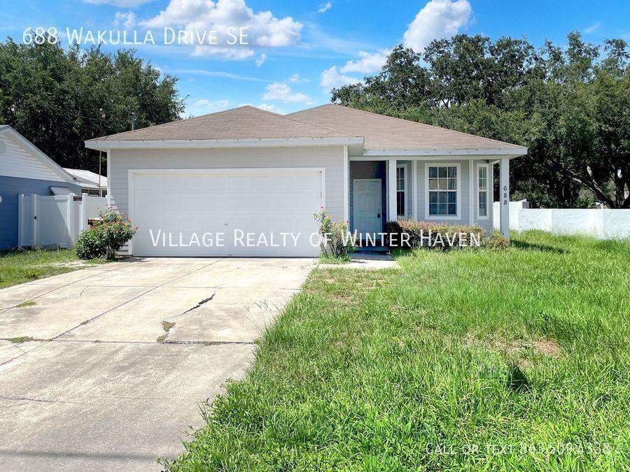 688 Wakulla Dr - Photo 2 of 15