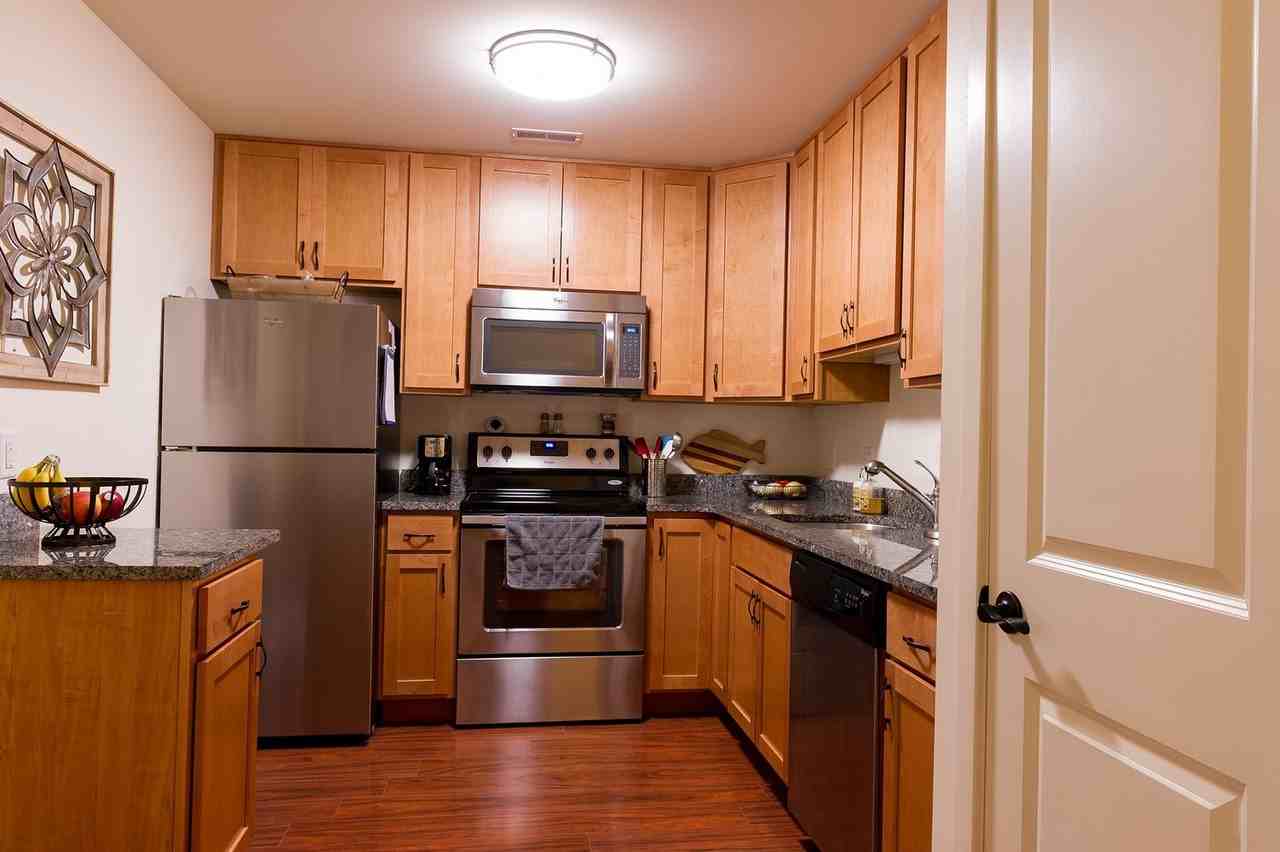 The Spinney at Van Dyke - Photo 5 of 7