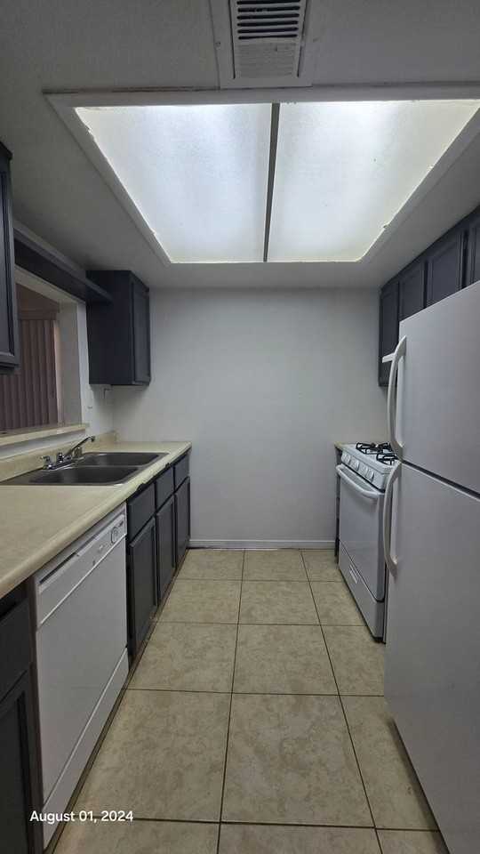 2883 Wheelwright Dr #6D - Photo 2 of 22