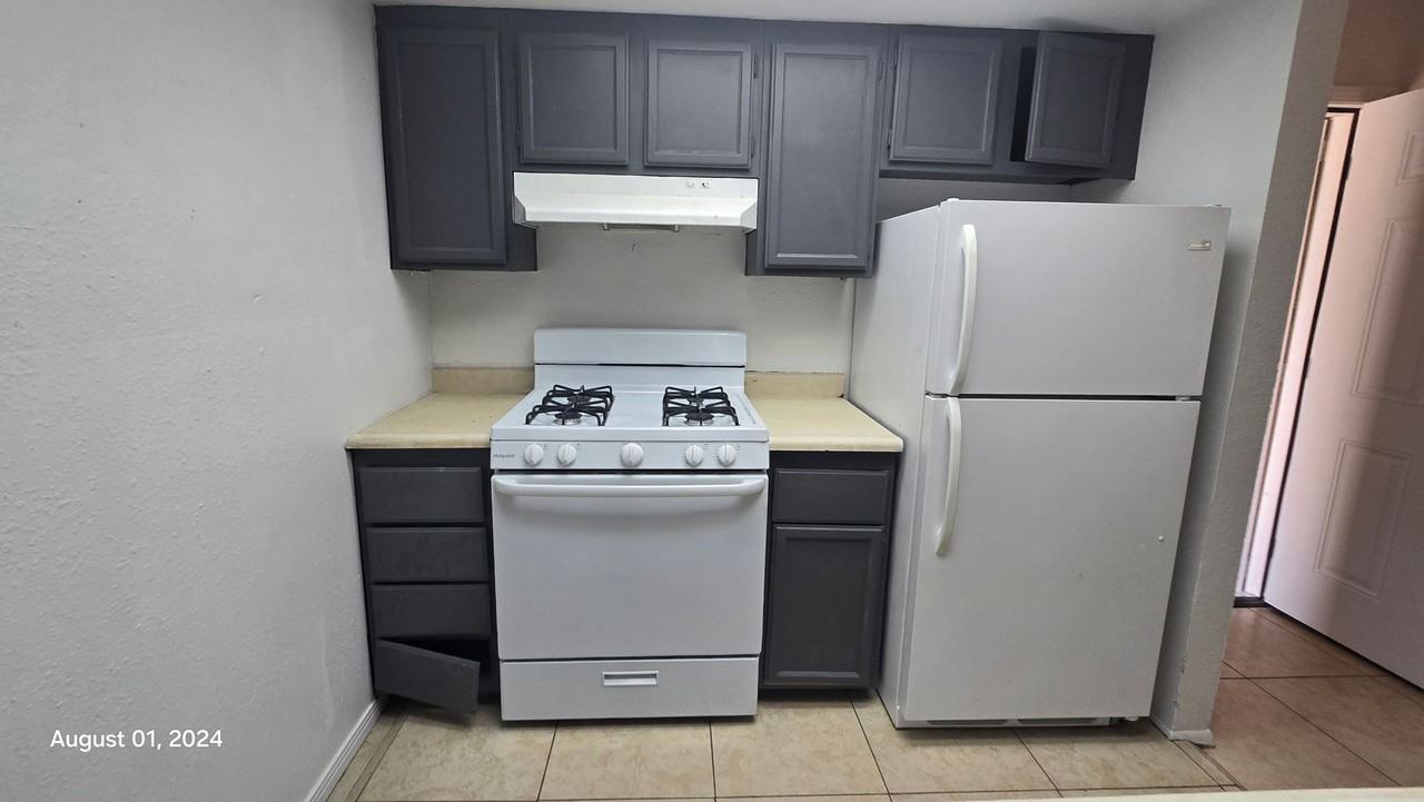 2883 Wheelwright Dr #6D - Photo 3 of 22