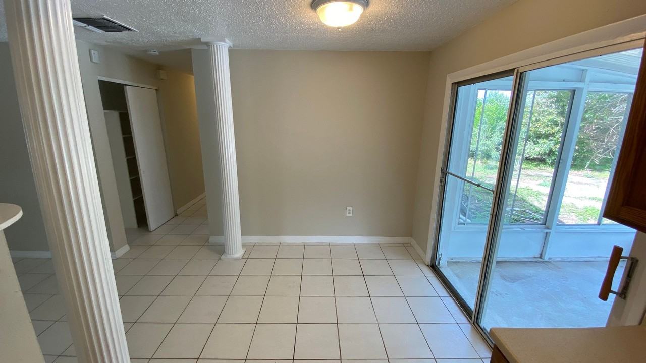 5624 Pinerock Road - Photo 5 of 18