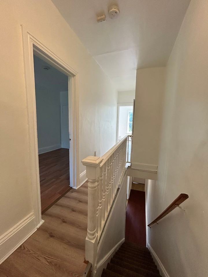 413 Monmouth St - Photo 6 of 12