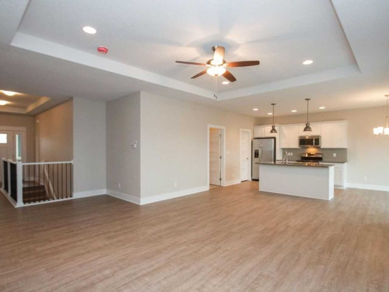 808 Sw 11th St - Photo 4 of 9