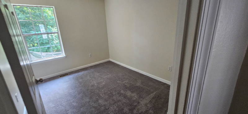 103 Charleston Ct - Photo 7 of 10