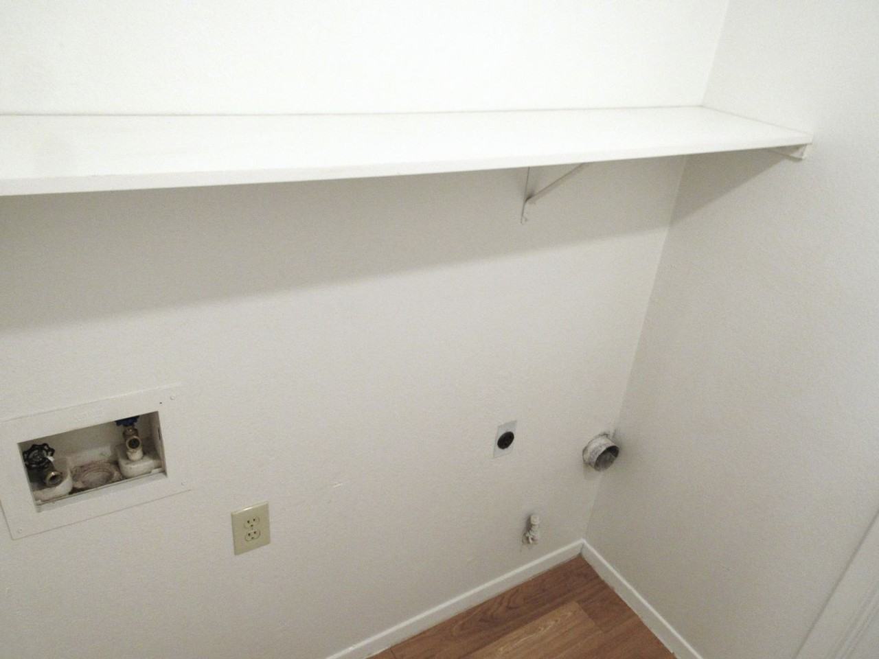 7812A W Gate Blvd - Photo 7 of 13