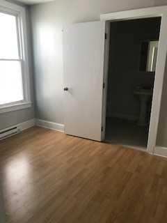 929 W Madison St - Photo 2 of 13