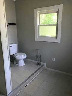 929 W Madison St - Photo 6 of 13