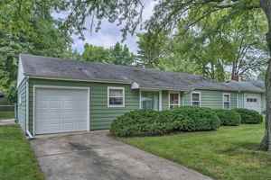 featured image of 1620 W William St