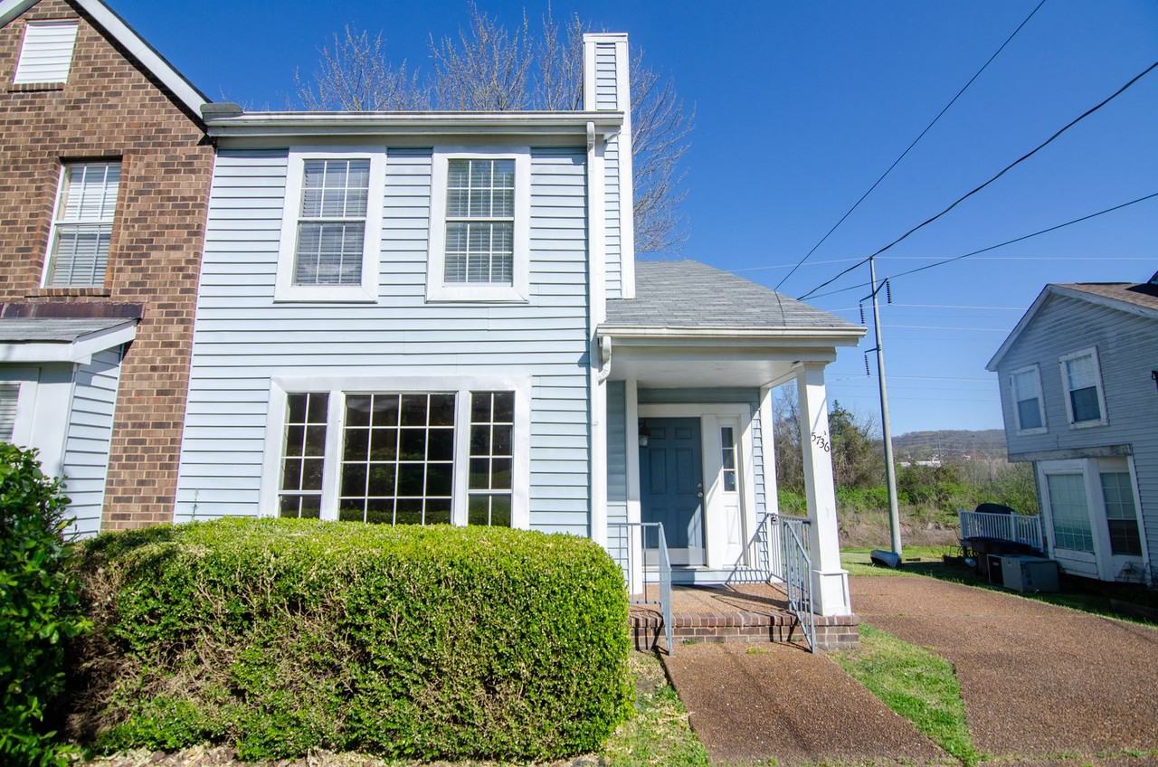 5736 Brentwood Meadows Cir - Photo 2 of 24