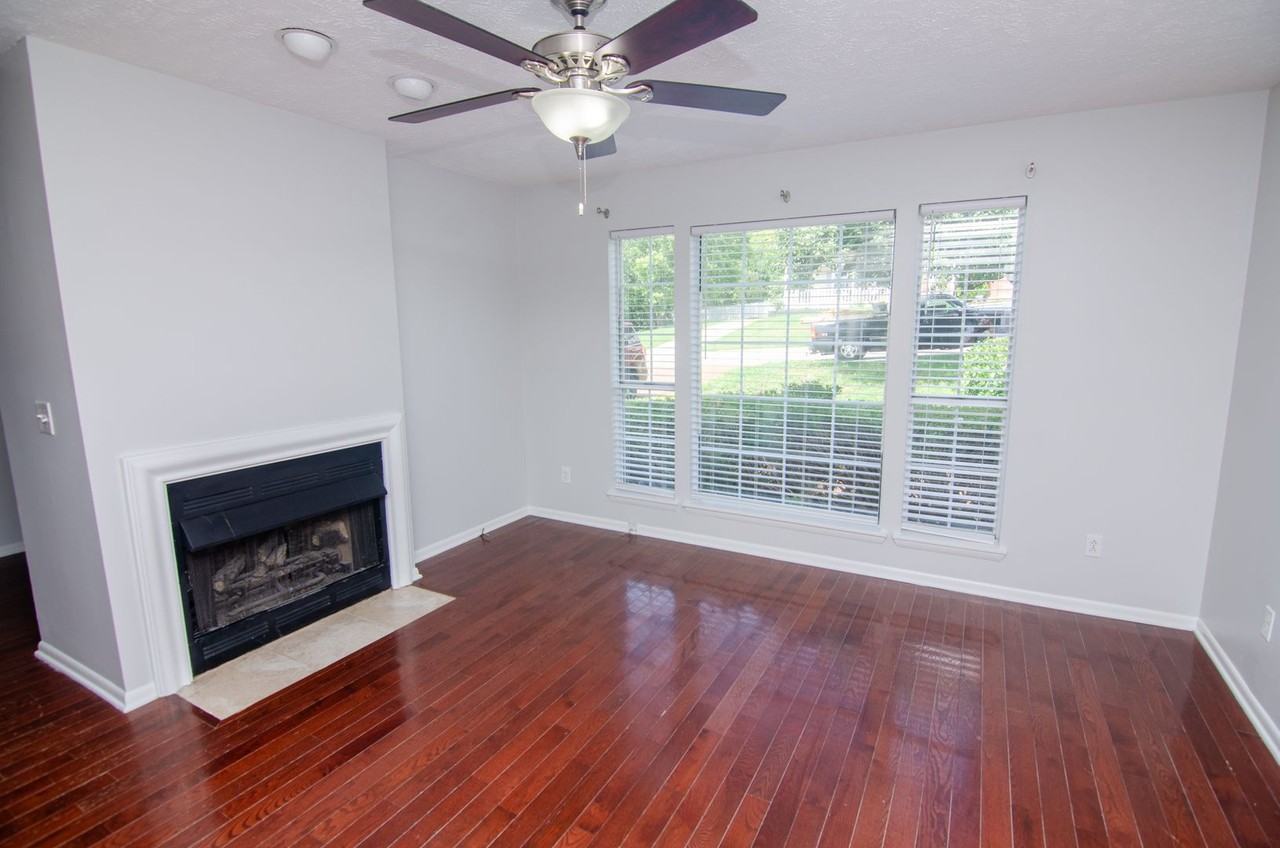 5736 Brentwood Meadows Cir - Photo 3 of 24