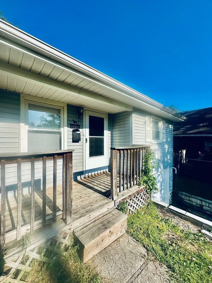 5119 Woodland Ave - Photo 4 of 17