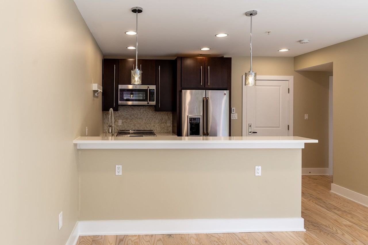 1421 Florida Ave Nw - Photo 3 of 24