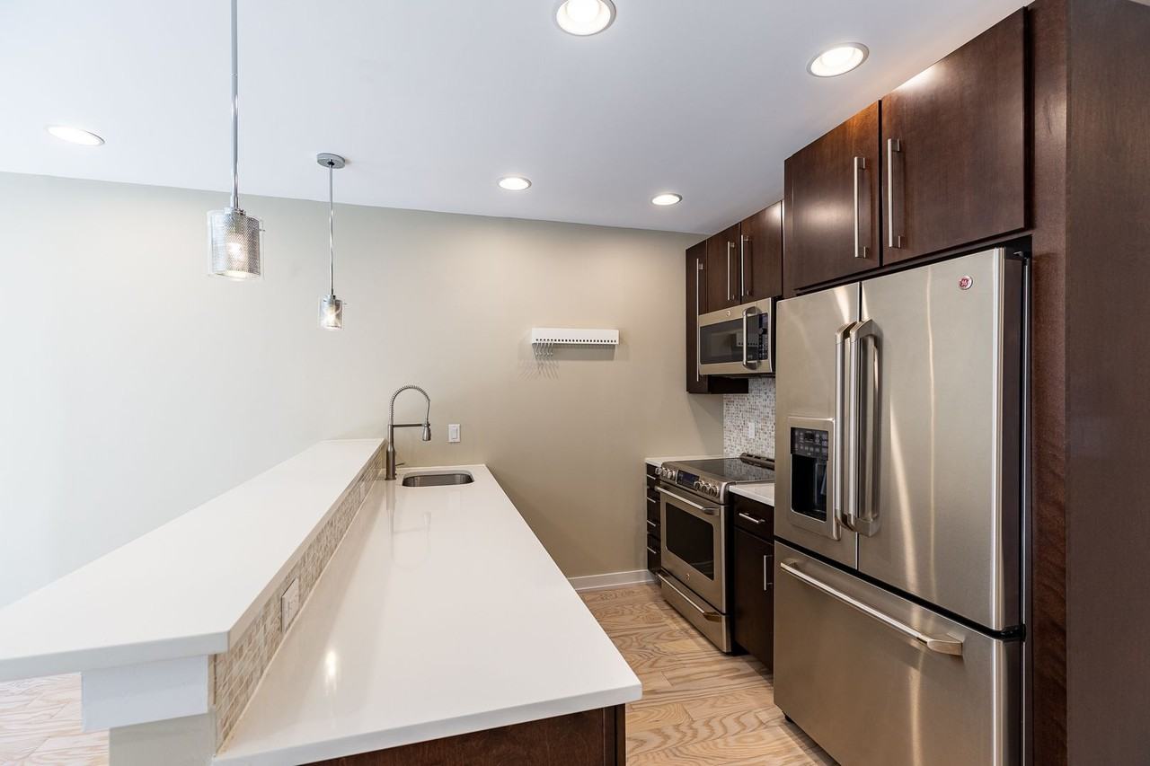1421 Florida Ave Nw - Photo 4 of 24