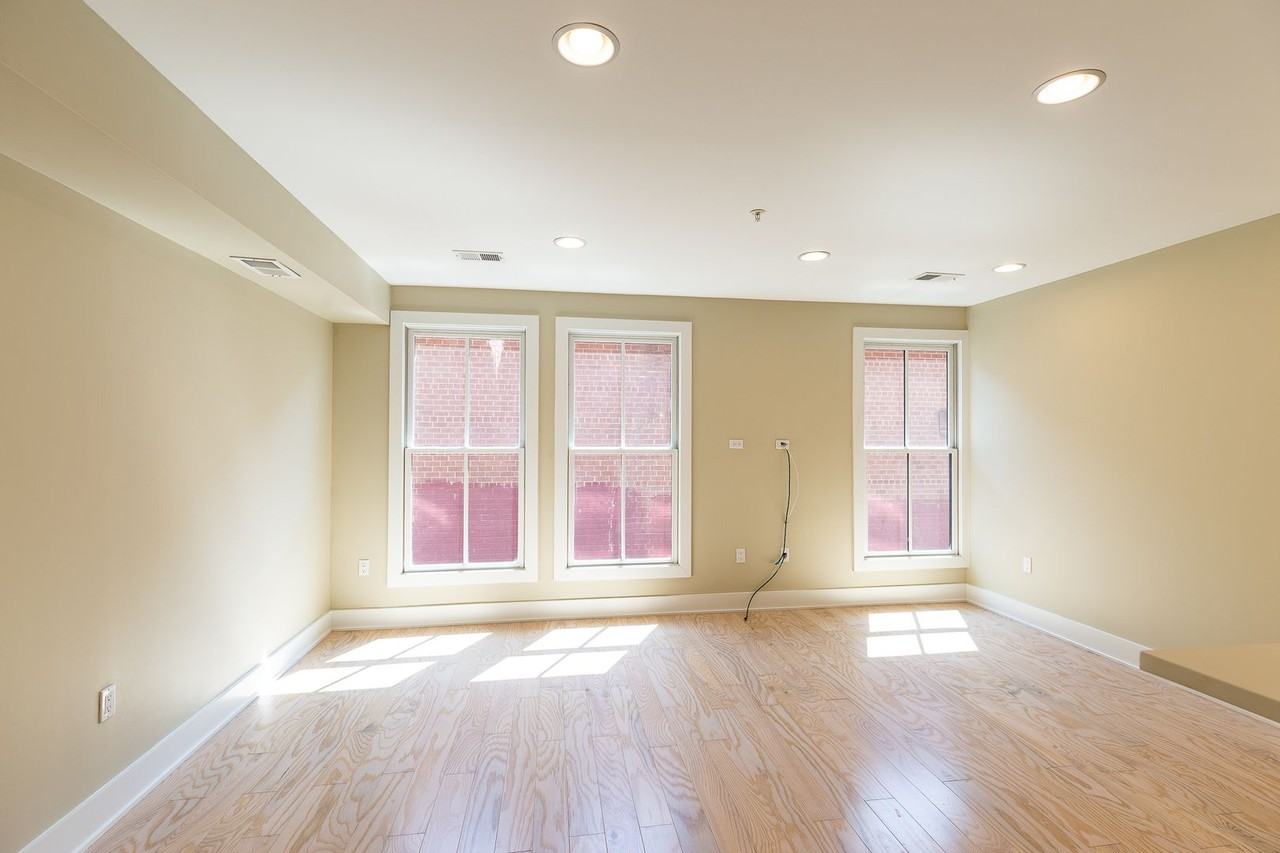 1421 Florida Ave Nw - Photo 5 of 24