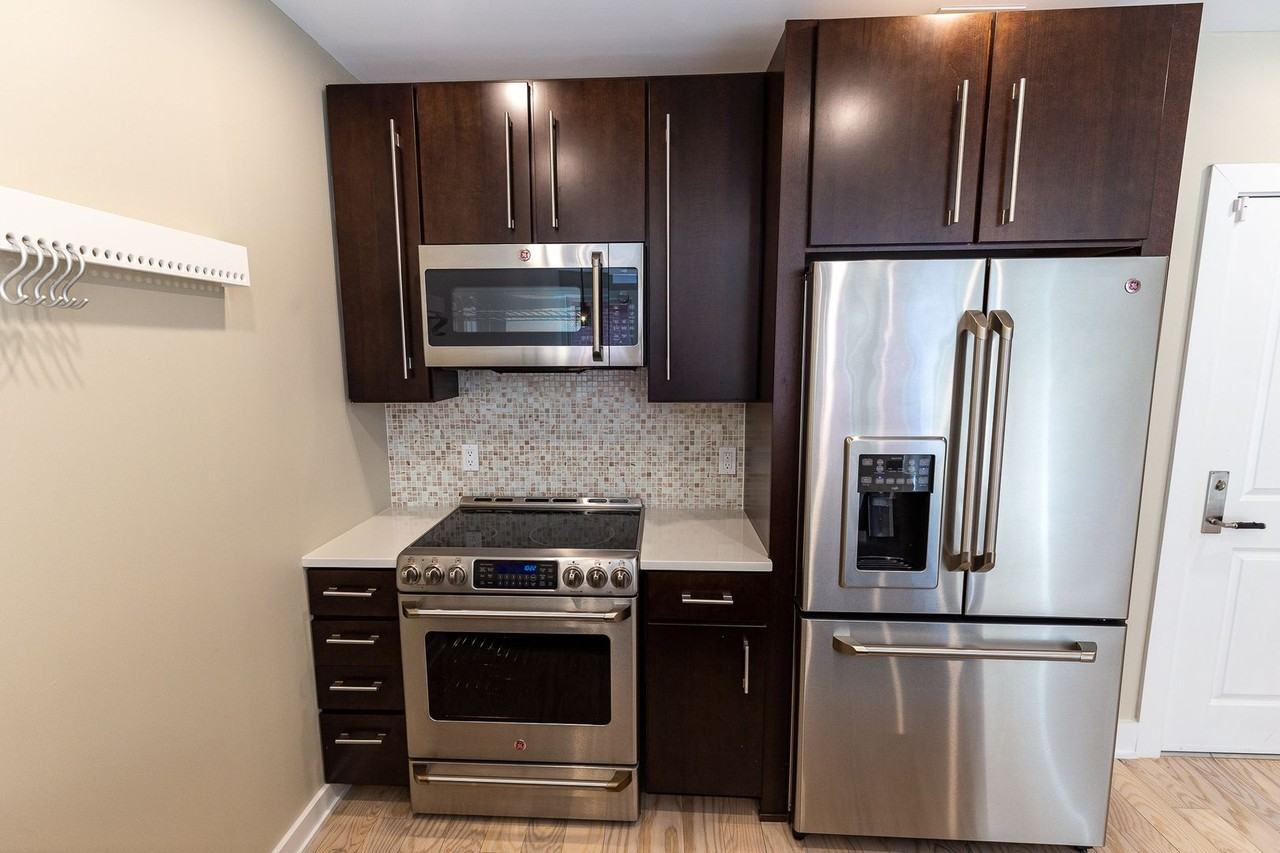 1421 Florida Ave Nw - Photo 7 of 24