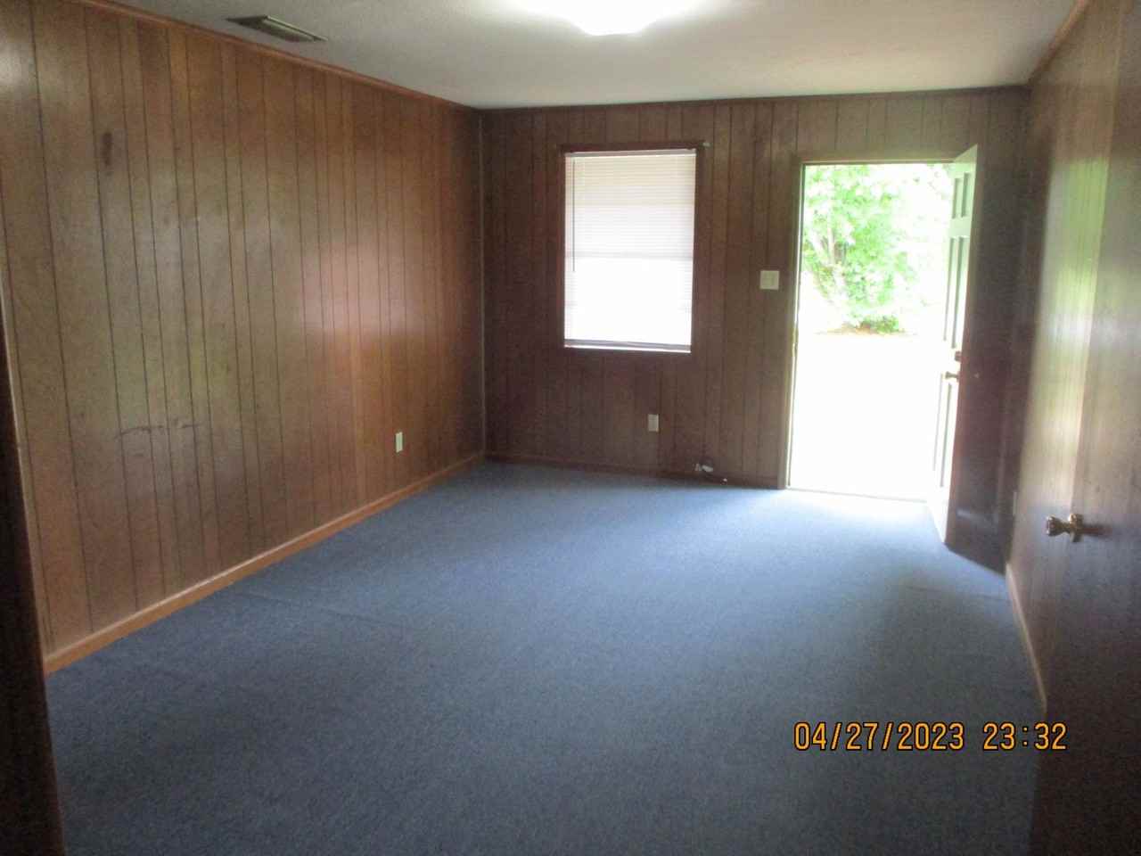 306 Drexel Street - Photo 4 of 10