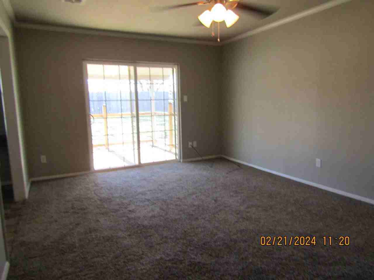 4734 Southeast Sunnymeade Drive - Photo 4 of 41