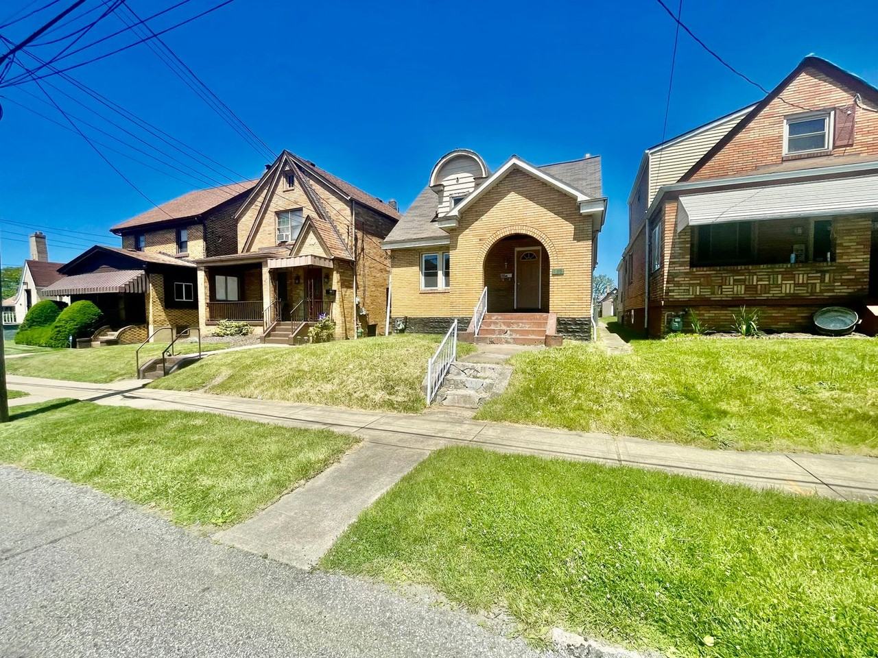 188 W Schwab Ave - Photo 2 of 33