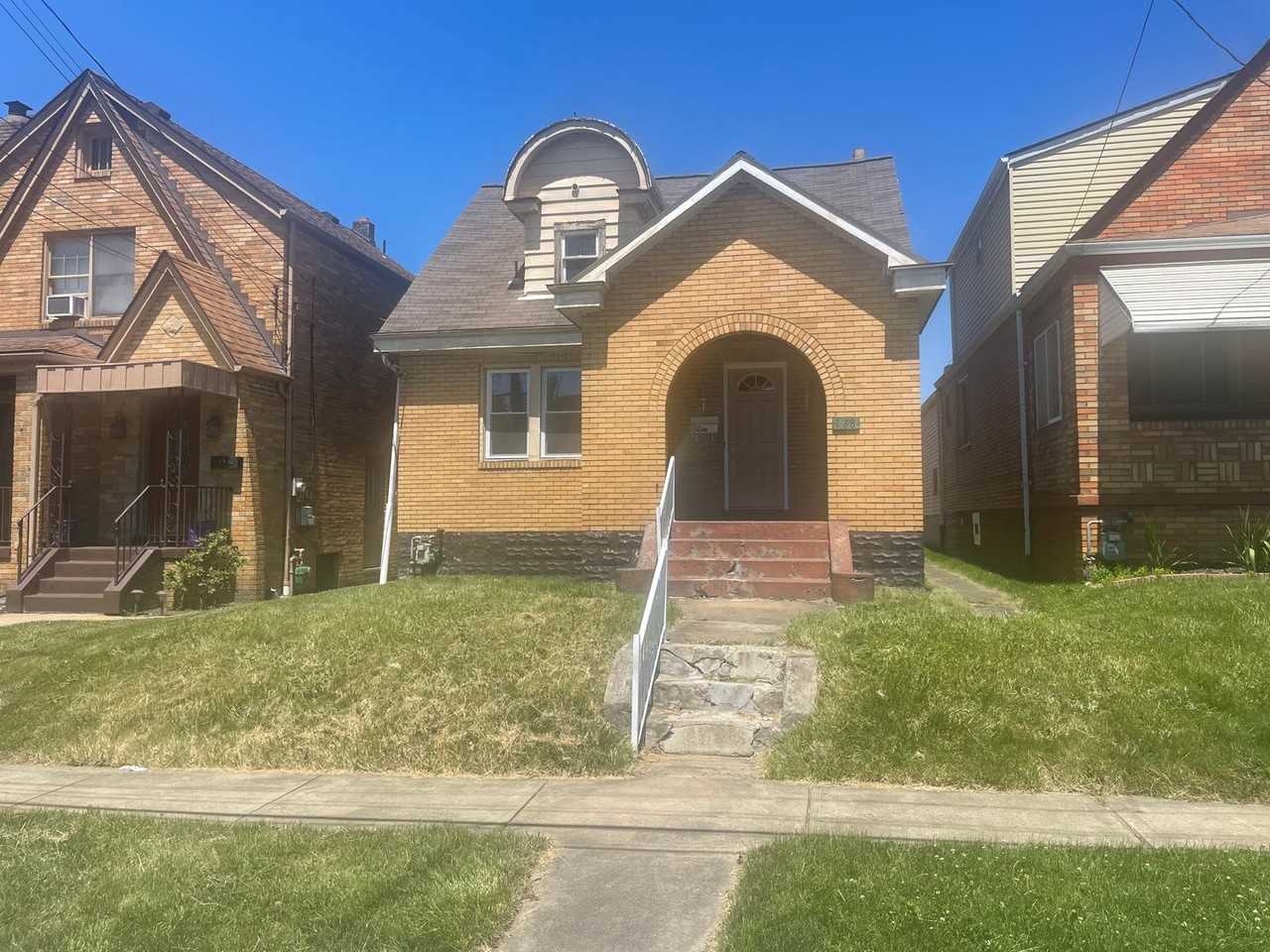 188 W Schwab Ave - Photo 3 of 33