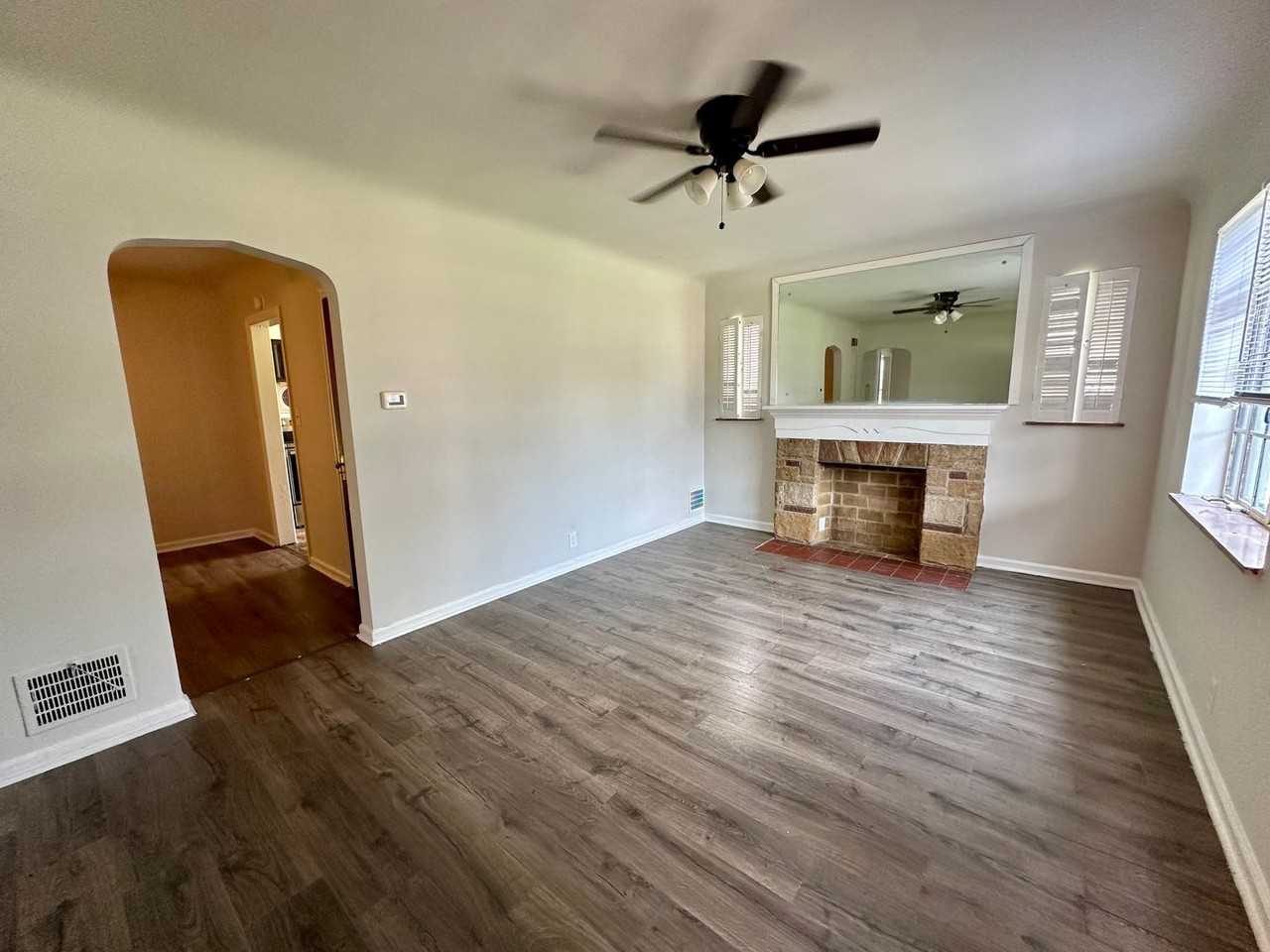 3393 Robb Ave - Photo 3 of 21