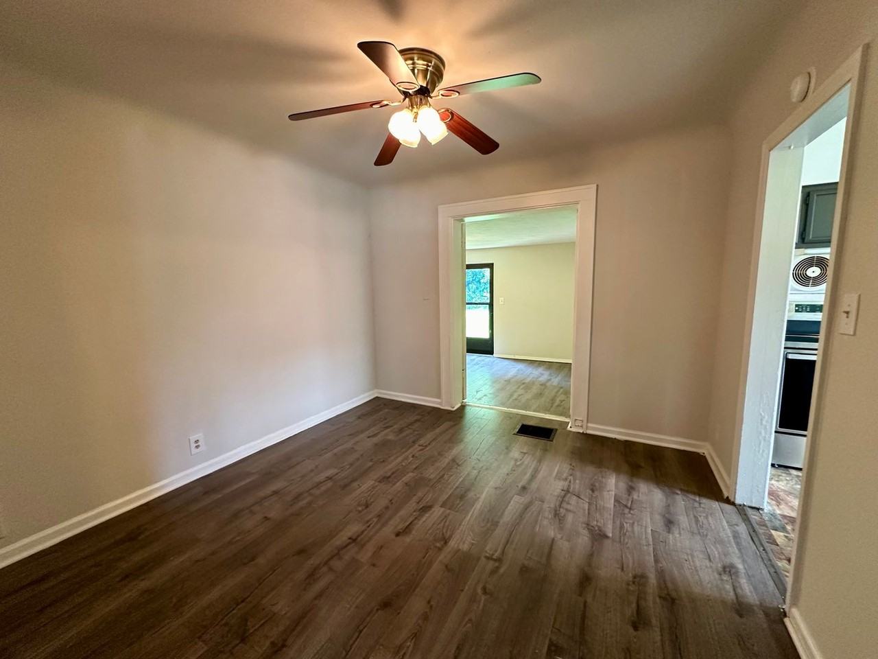 3393 Robb Ave - Photo 5 of 21