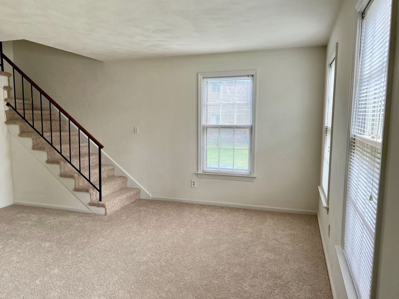 1317 Cypress Ave - Photo 5 of 20