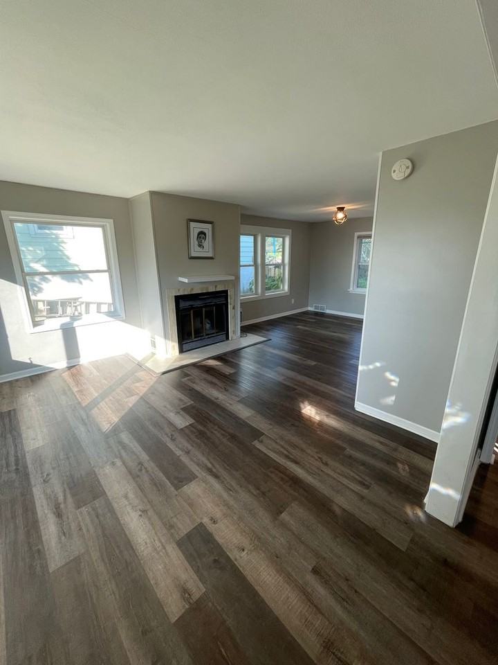 709 E Skyline Pkwy - Photo 5 of 20