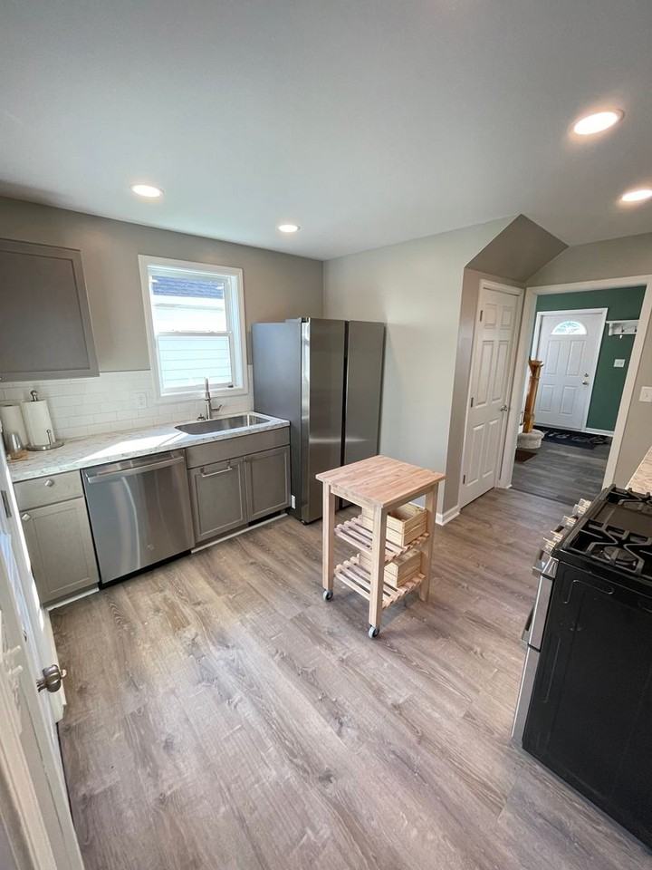709 E Skyline Pkwy - Photo 7 of 20