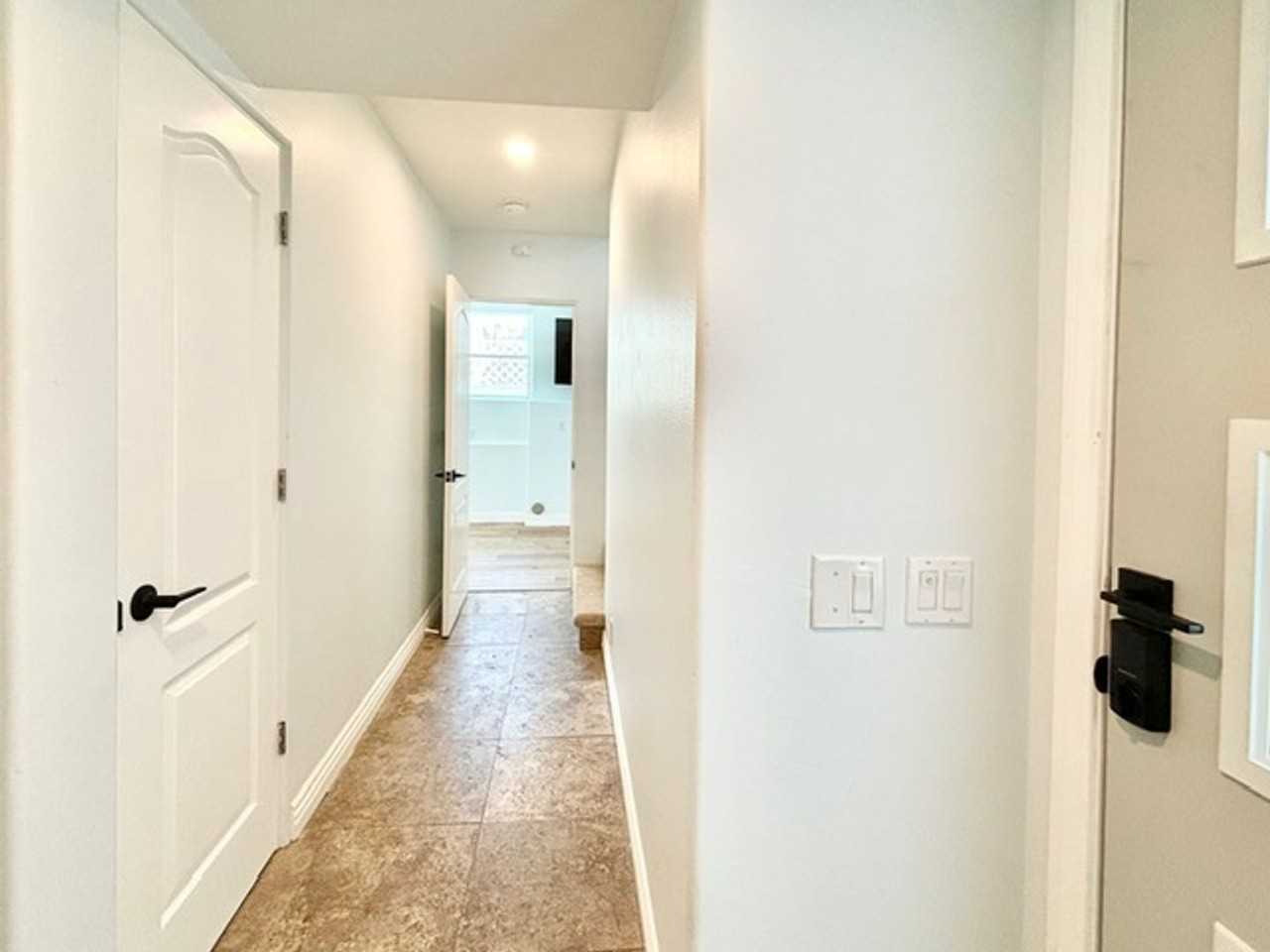 108 Los Feliz St - Photo 2 of 35