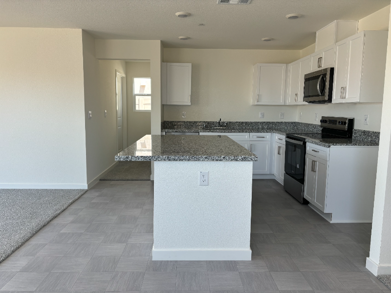 7804 Forestdale Way - Photo 7 of 19