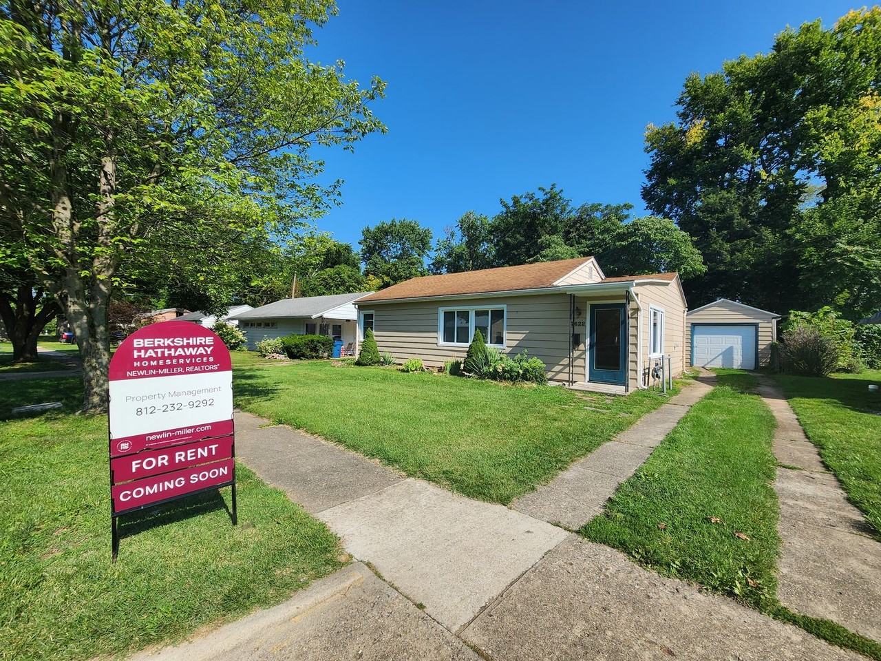 2622 Mariposa Dr - Photo 2 of 9